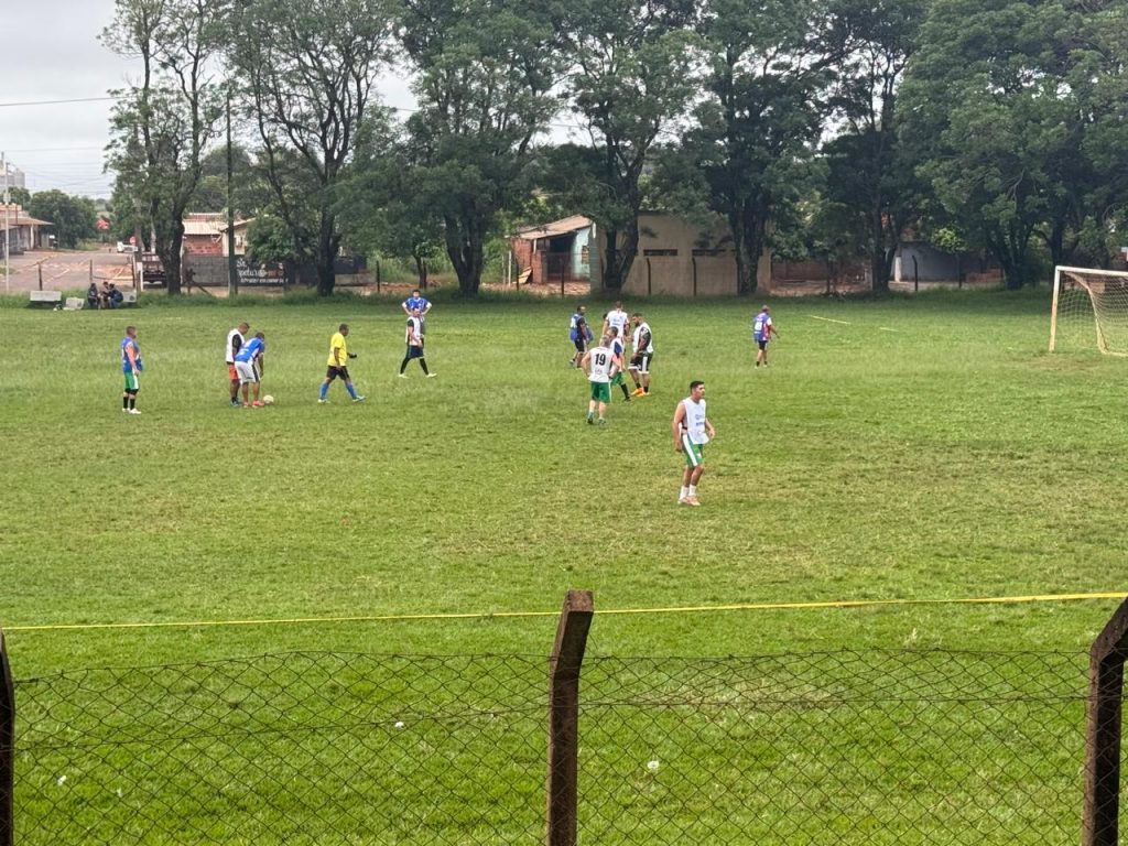 Nado Tozzi visita Estádio Bras Zigart, sede do Clube dos 40 e ouve demandas dos veteranos