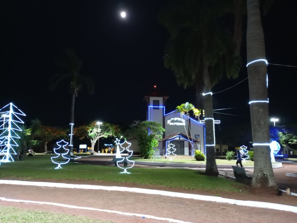 João Paulo do Dinho celebra o “Natal com Afeto 2025” com moradores de Cristalina e Nova América