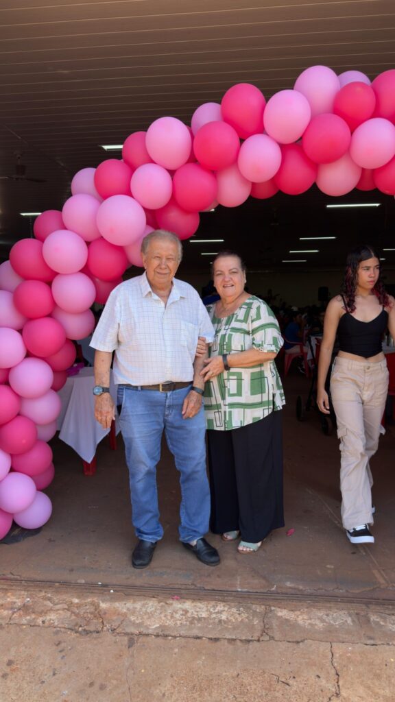 Vereador João Paulo prestigia almoço especial em homenagem às mães no distrito de Cristalina