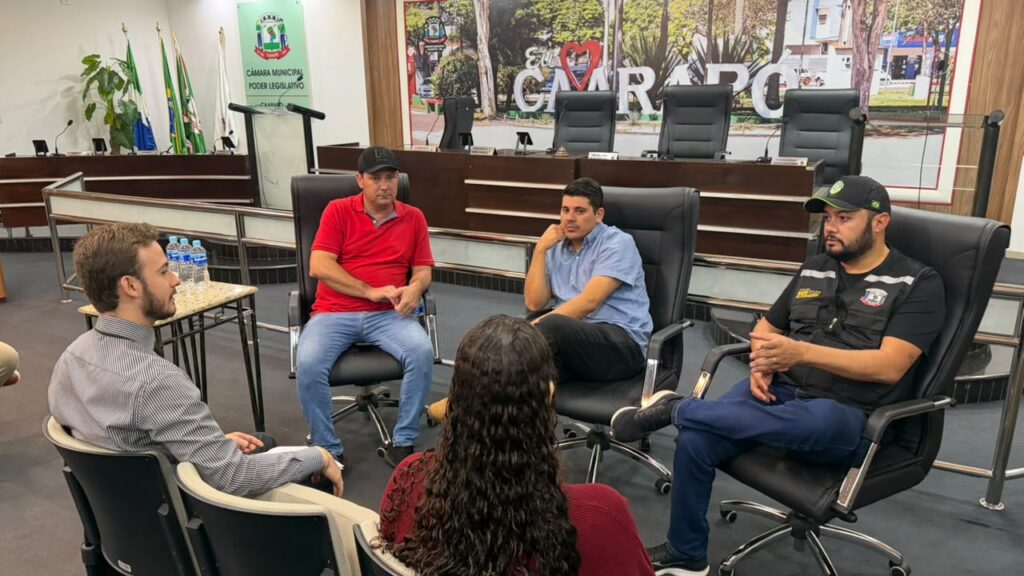 Vereador Nado Tozzi intermedeia diálogo e contribui para avanço na pauta do transporte universitário
