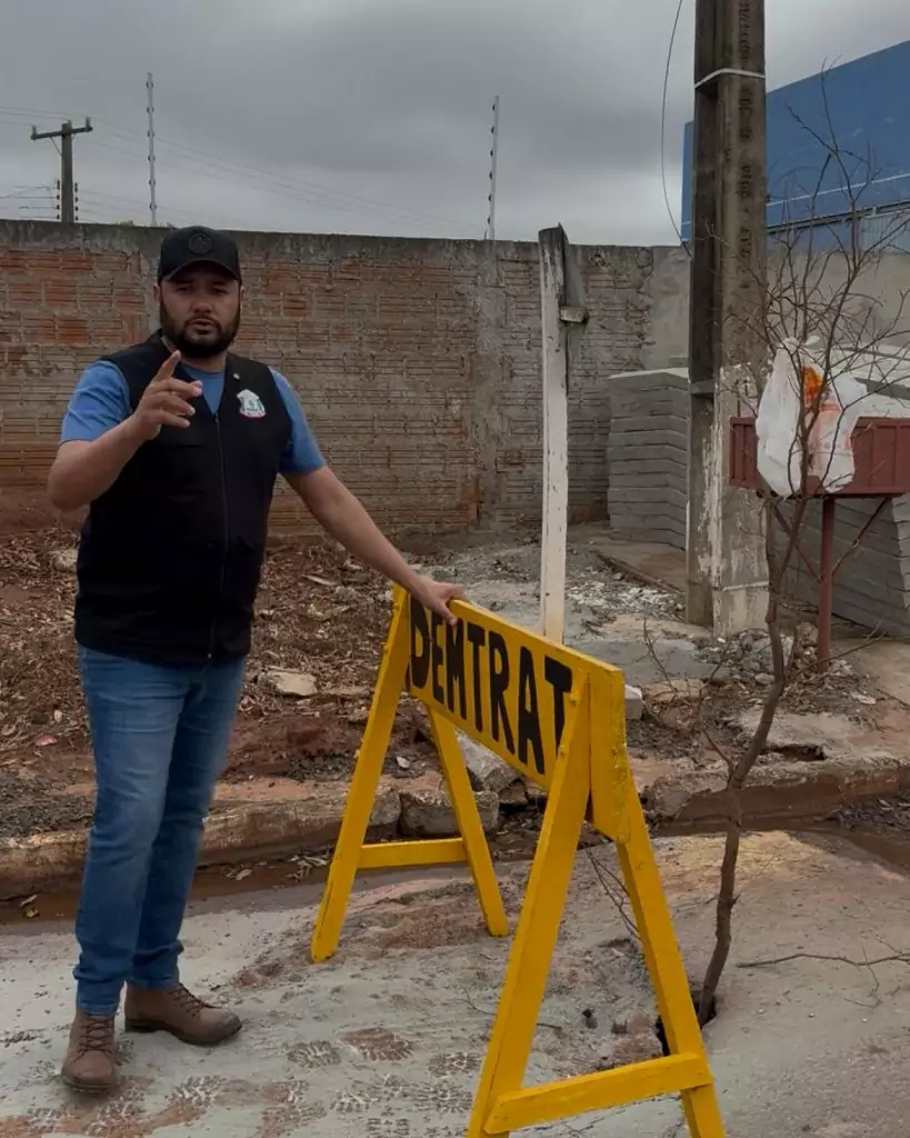 Vereador Nado Tozzi fiscaliza condições de vias e entrada da cidade e cobra soluções imediatas Vereador Nado Tozzi fiscaliza condições de vias e entrada da cidade e cobra soluções imediatas